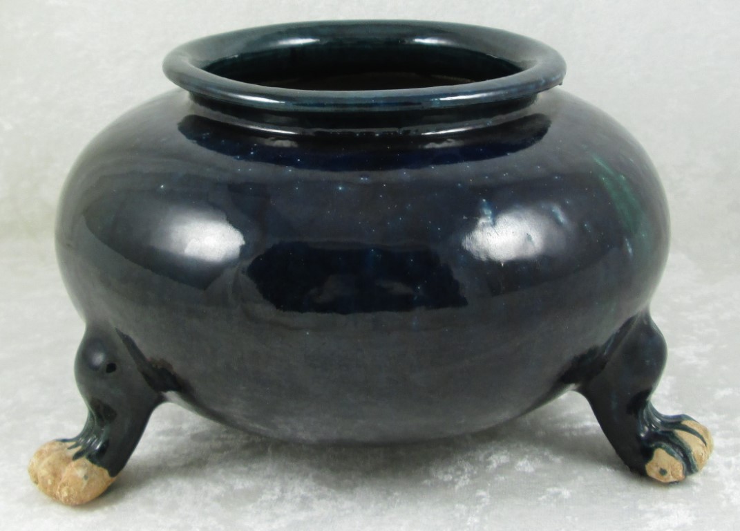 Chinese Cobalt Blue Tang Dynasty Earthenware 3 Footed Bowl